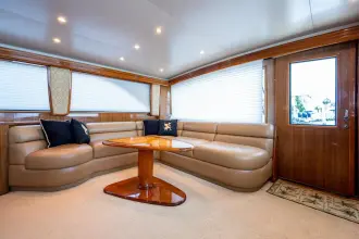 Thumbnail von Viking 48 Convertible Reel Estate