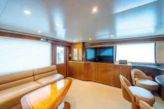 Thumbnail von Viking 48 Convertible Reel Estate