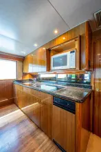 Thumbnail von Viking 48 Convertible Reel Estate