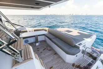 Thumbnail von Azimut 50 Azure