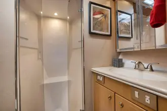 Thumbnail von Ocean Yachts 57 Super Sports Enclosed Bridge Positive Attitude