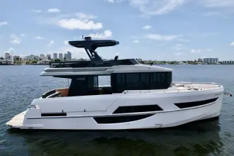Okean 50 Fly
