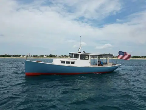 Luhrs 45 Launch Pilothouse BLUE JACKET