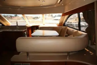 Thumbnail von Meridian 411 Limousine Mary K
