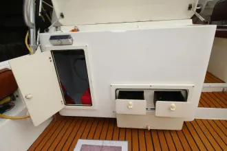 Thumbnail von Albemarle 320 Express Fisherman Crew Einrichtungen