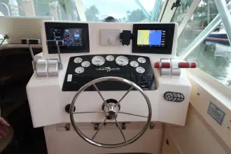 Thumbnail von Albemarle 320 Express Fisherman Crew Einrichtungen