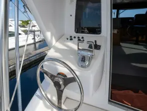 Thumbnail von Viking 74 Enclosed Bridge STREAM RUNNER