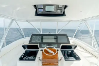 Thumbnail von Viking 48 Convertible auf Lager Viking 64C 64-739