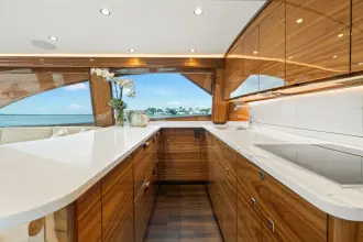 Thumbnail von Viking 48 Convertible auf Lager 2025 Viking 58C 58-552
