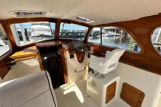 Thumbnail von Hinckley Picnic Boat 36 Lida