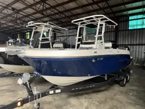 Bayliner Trophy 22 CC