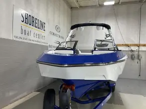 Thumbnail von Axis Wake Research T235