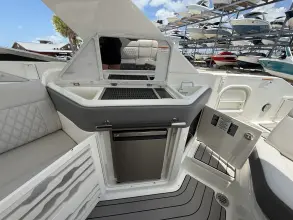 Thumbnail von Sea Ray SLX 310 Außenborder
