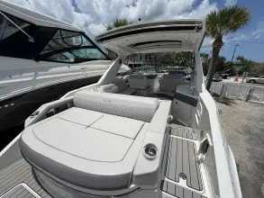 Thumbnail von Sea Ray SLX 310 Außenborder