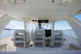 Thumbnail von Boston Whaler 420 Outrage