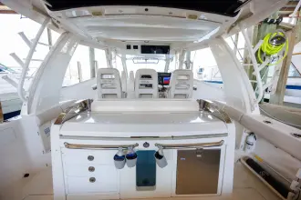 Thumbnail von Boston Whaler 420 Outrage