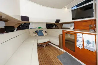 Thumbnail von Boston Whaler 420 Outrage
