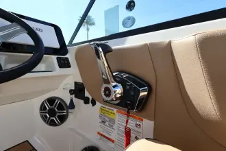Thumbnail von Sea Ray SDX 230 Außenborder