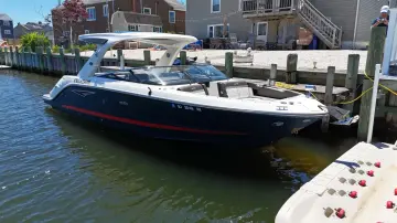Thumbnail von Sea Ray SLX 310 Freedom