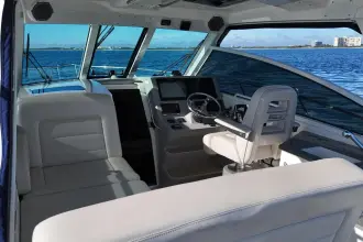 Thumbnail von Boston Whaler 345 Conquest Whaler 345 Conquest - Voll ausgestattet