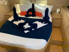 Thumbnail von Aquila 44 Yacht