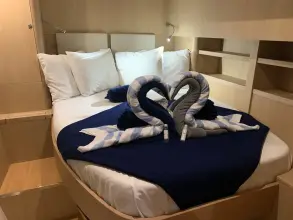 Thumbnail von Aquila 44 Yacht
