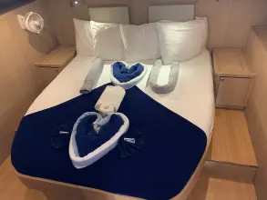 Thumbnail von Aquila 44 Yacht