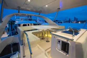 Thumbnail von Aquila 44 Yacht