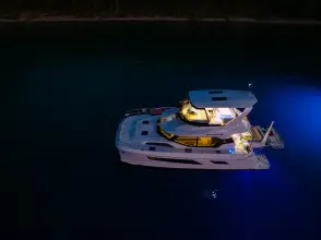 Thumbnail von Aquila 44 Yacht