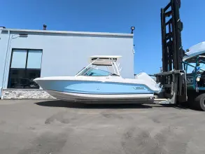 Boston Whaler 240 Vantage