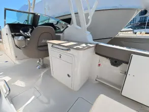 Thumbnail von Boston Whaler 240 Vantage