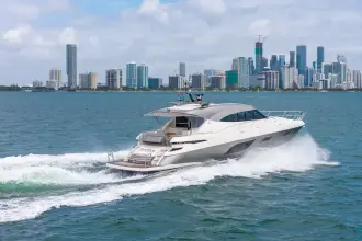 Thumbnail von Riviera 6000 Sport Yacht