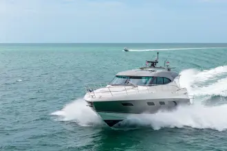 Thumbnail von Riviera 6000 Sport Yacht
