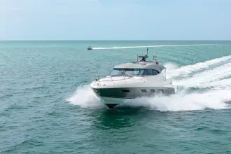 Thumbnail von Riviera 6000 Sport Yacht