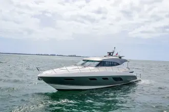Thumbnail von Riviera 6000 Sport Yacht