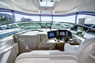 Thumbnail von Sea Ray Sundancer 38