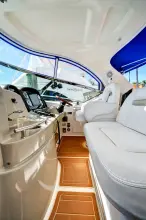Thumbnail von Sea Ray Sundancer 38