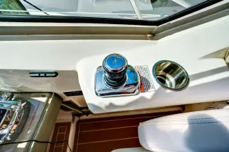 Thumbnail von Sea Ray Sundancer 38