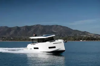 Thumbnail von De Antonio Yachts D50