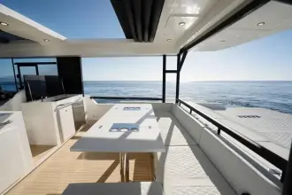 Thumbnail von De Antonio Yachts D50