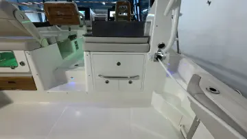 Thumbnail von Boston Whaler 405 Conquest