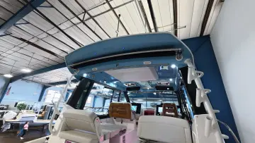 Thumbnail von Boston Whaler 405 Conquest