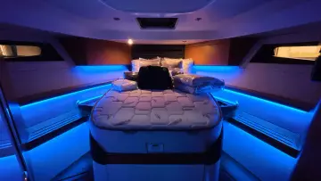 Thumbnail von Boston Whaler 405 Conquest