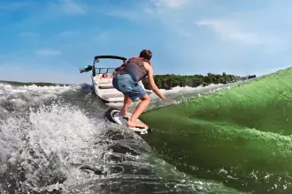 Thumbnail von Sea Ray SDX 230 Surf