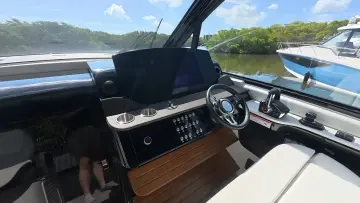Thumbnail von Sea Ray 370 Sundancer Außenborder