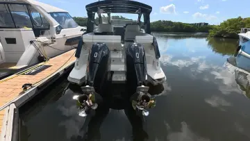 Thumbnail von Sea Ray 370 Sundancer Außenborder