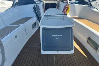 Thumbnail von Beneteau Oceanis 49