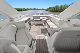 Thumbnail von Sea Ray SLX 350 OB