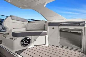 Thumbnail von Sea Ray SLX 350 OB