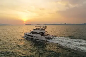 Thumbnail von Aquila 44 Yacht